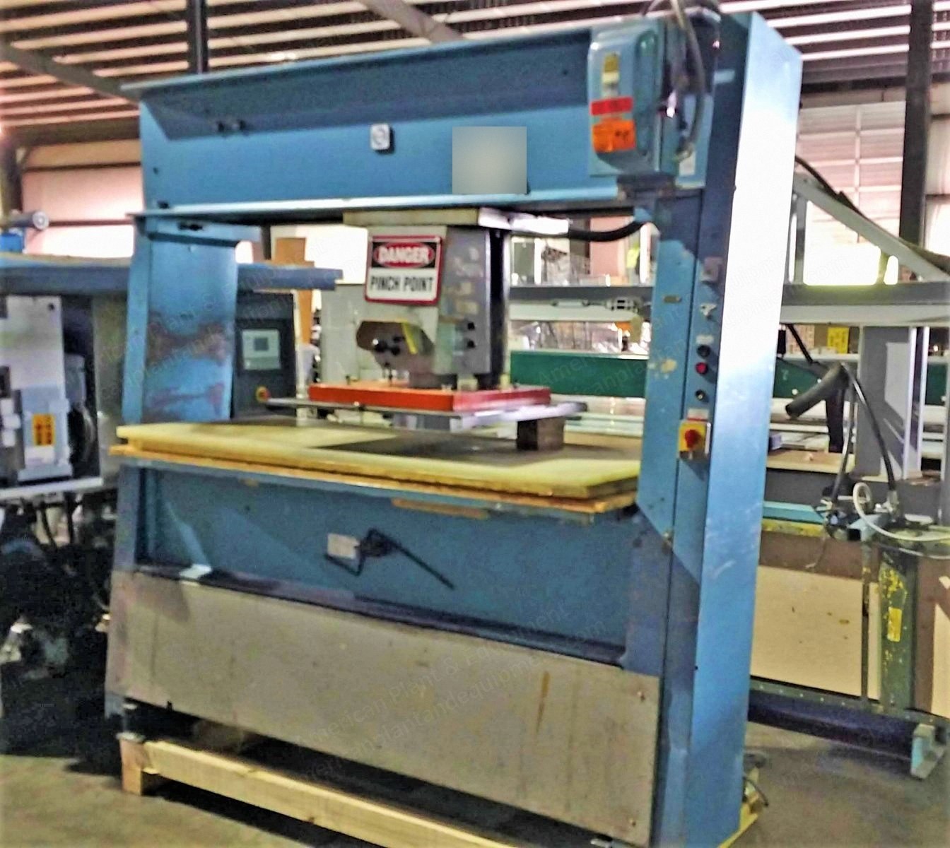 USM, Traveling Head Die Press, 20 Ton Capacity, 20x20in Head, 64x25in Base