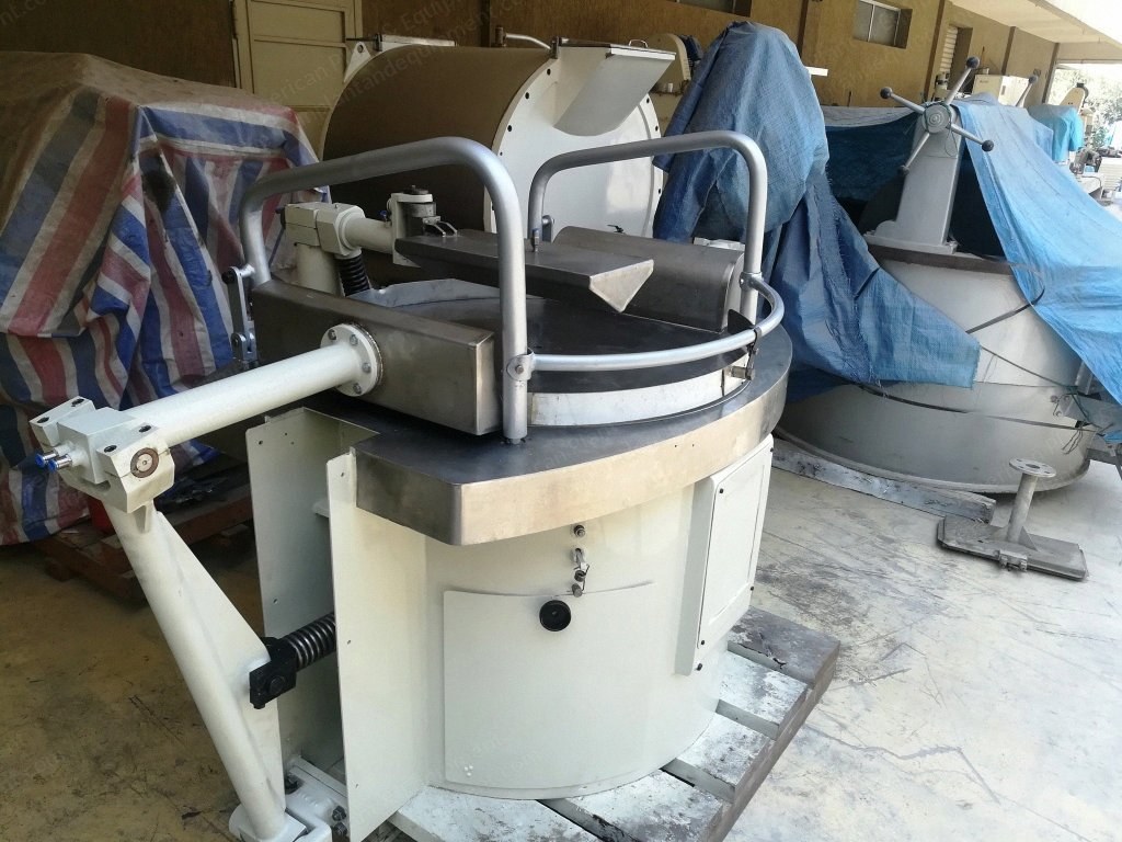 Carle Montinari, KZ, Kneader