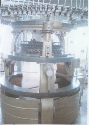 Mayer, Interlock Knitting Machine, 30" Diameter, 28 Gauge, 84 Feeders