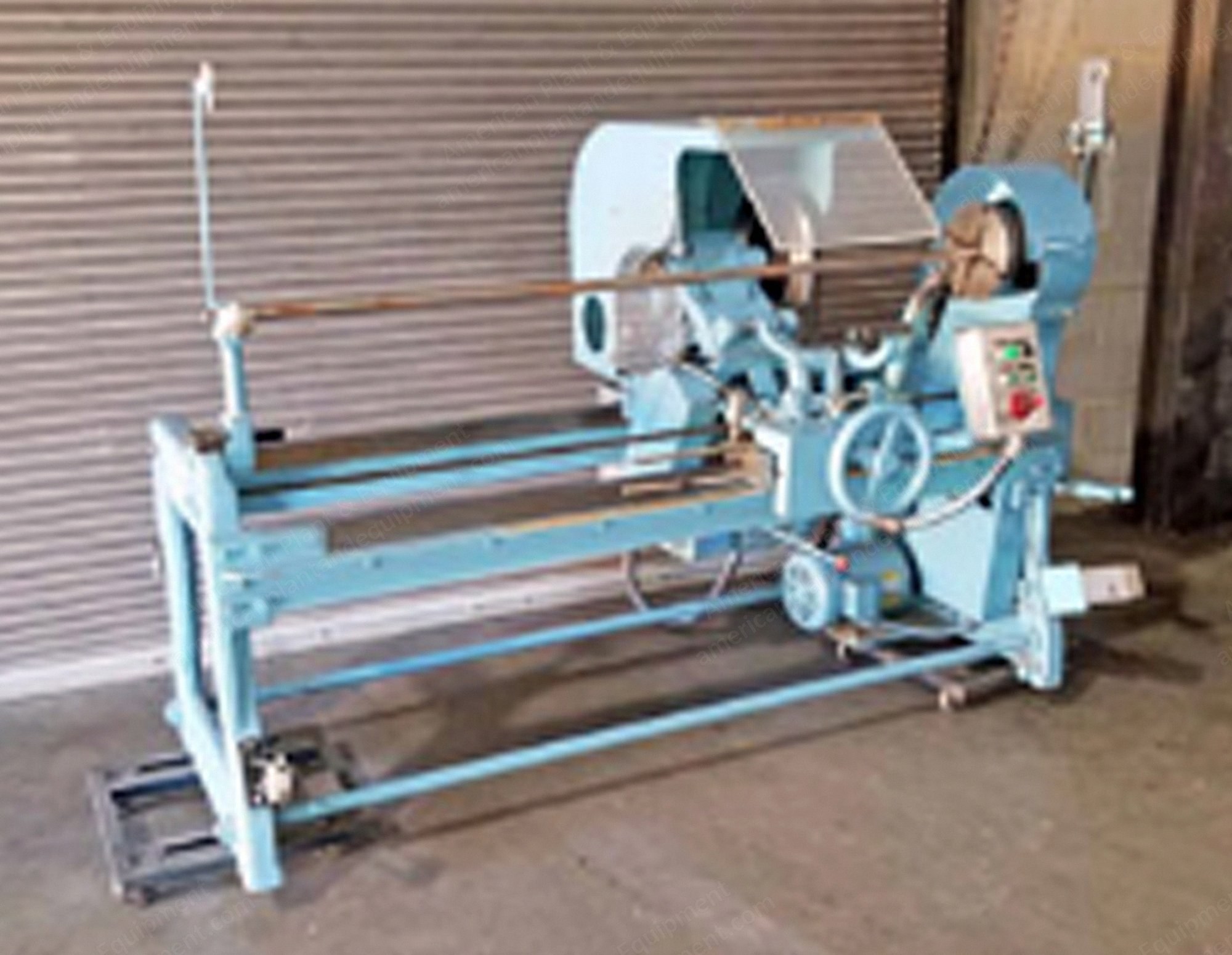 Judelshon Fabric Roll Slitter, 66" Shaft Length, 15" Blade, 220V