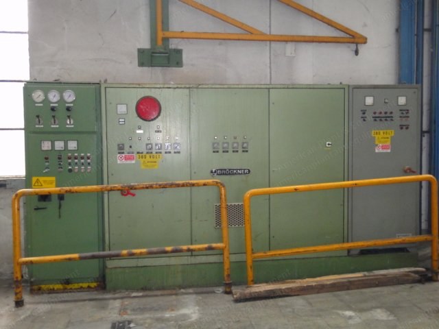 Bruckner Tenter, 3000mm, 1992, 4 Chambers Steam Heated, Mahlo Weft Straightener