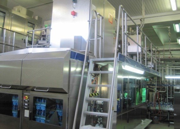 Tetra Pak, Tetra Top 170 V, 2005, 9000 Packs/h, 1000ml/750ml/500ml Base, with Tray Packer