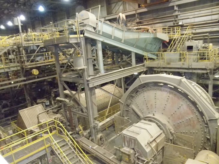 Phosphate Minerals Processing Plant, 5000 Ton/Day, 1998