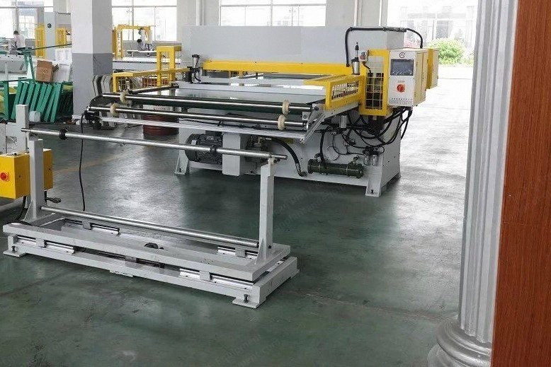 NovaStar, GS113, 250 Tons, 1400x1600mm Table, Automatic Continuous Hydraulic Cutting Machine