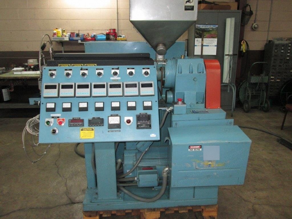 Killion, 1/2" Extruder, Reconditioned, 15 HP DC Motor, 3 Barrel Zones