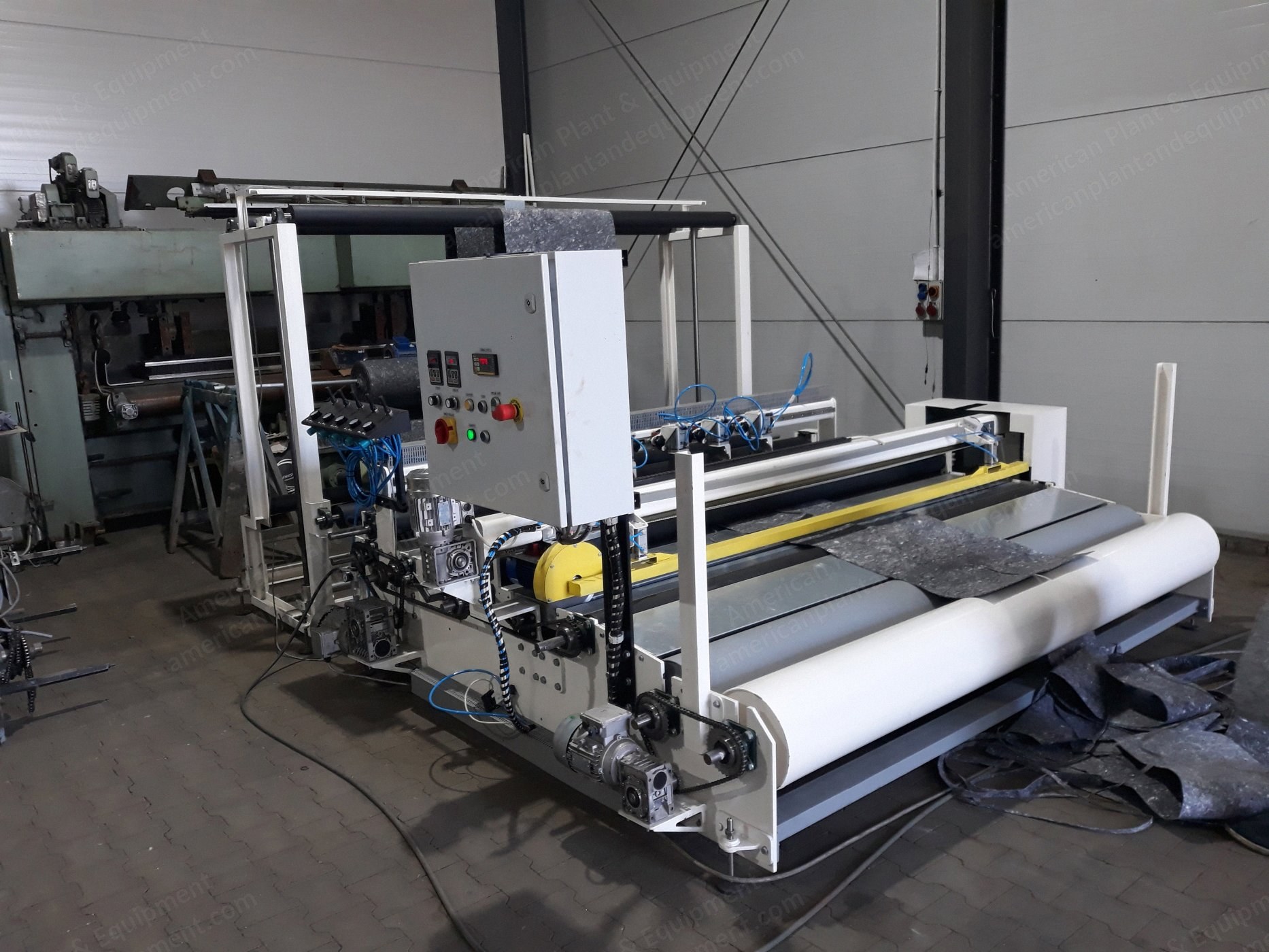 NovaStar, SR325, Cutting & Winding System, 2550mm Working Width, 5 Longitudinal Knives, Accumulator