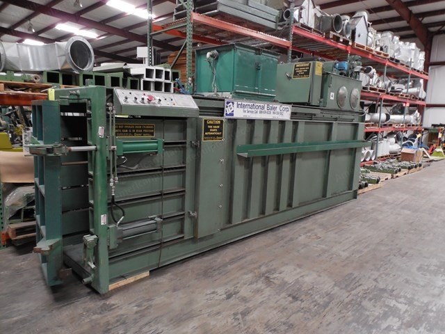 International Baler, K-3648
