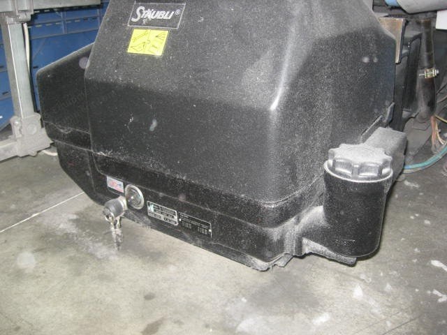Sulzer, G6300, 2000-2001, 2200mm Working Width, Staubli 2670 Electronic Dobby, 8 Colors