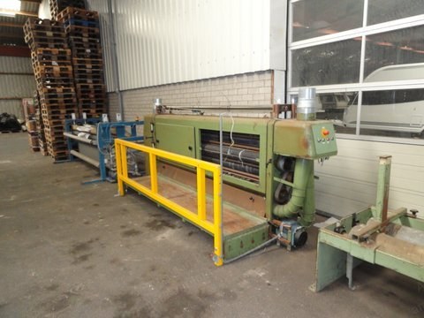Monforts Sueding and Sanding Machine, 2500mm Roller Width, 2 Sandpaper Brushes, 1982