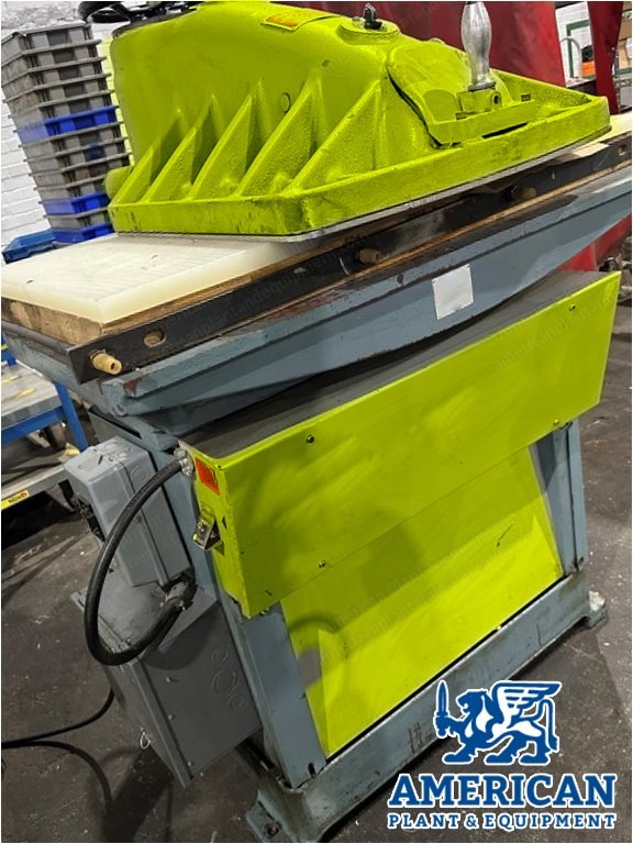 USM, B, 15 Ton Hydraulic Die Cutter, 20x40in Table, 18x20in Cutting Head