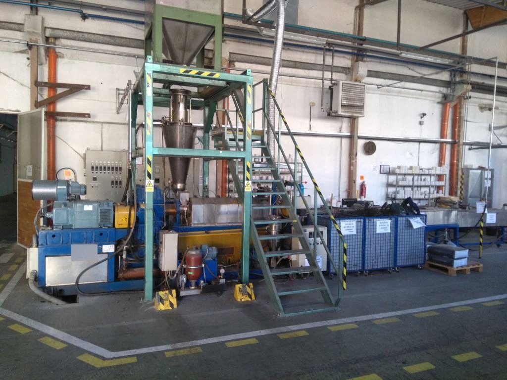 Comac, EBC 50AV/36D, Twin Screw Extruder, 250 kg/h, 600 rpm
