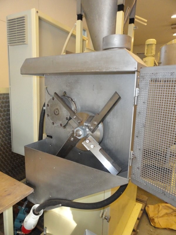 Lalesse, 90 E, 1990, Corn Snack Production Line, 125 kg/h, with Butler 3 320 Packing Machine