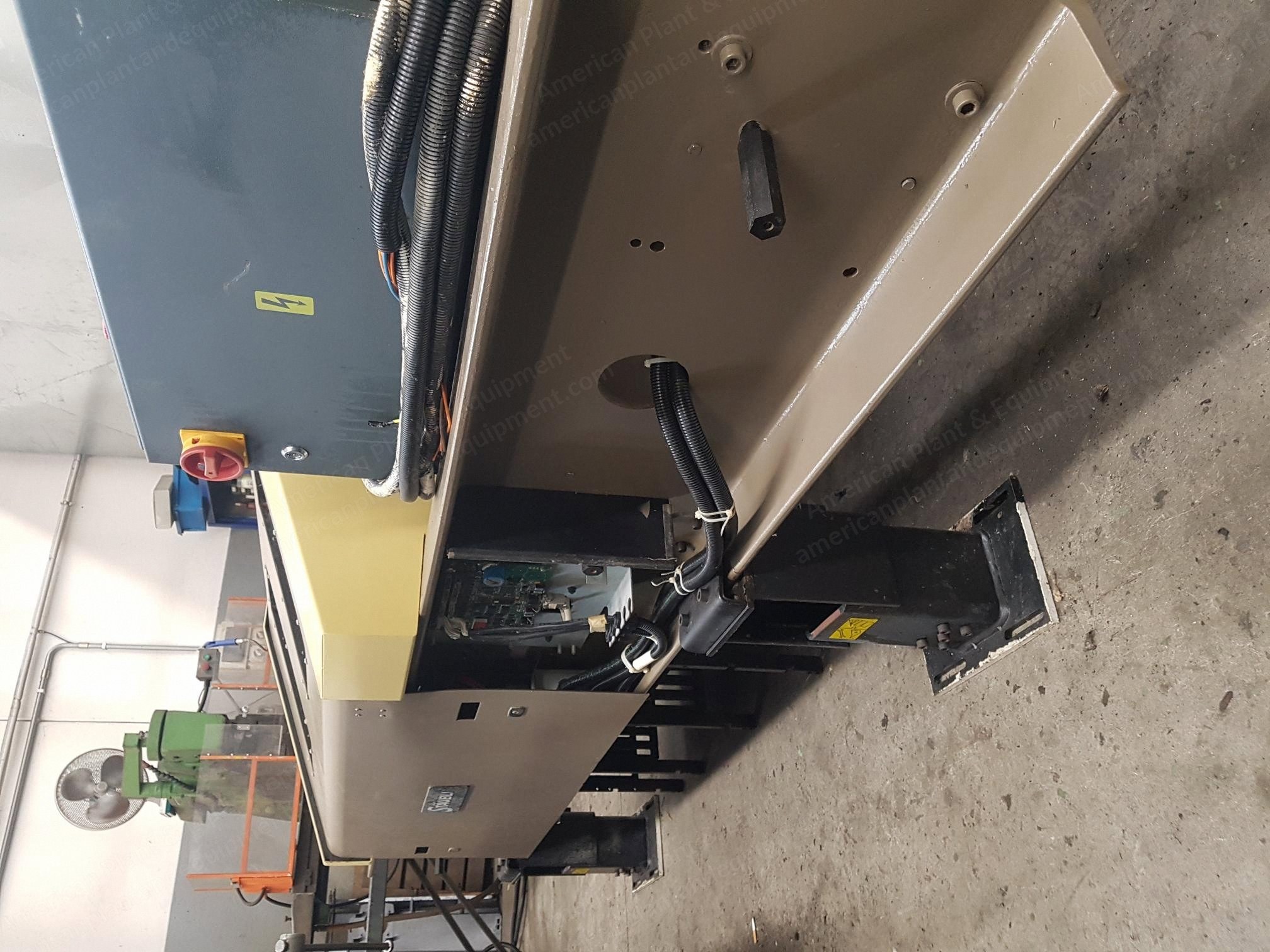 Staubli, LX 3200, 2001, 5120 Hooks, 3200 Working Hooks, JC5 Controller