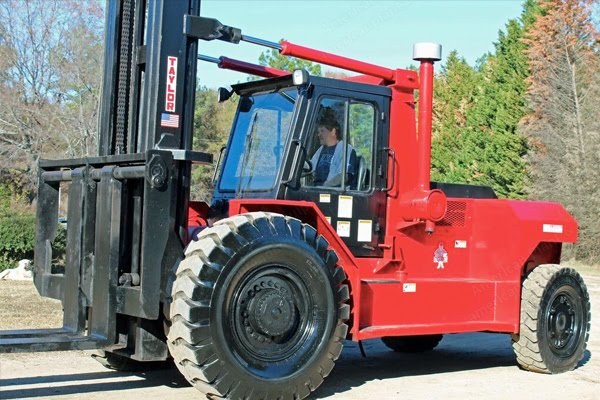 Taylor, TEB300L, 1997, 30,000 lbs Capacity, Diesel Forklift, Side Shift, Heated Cab