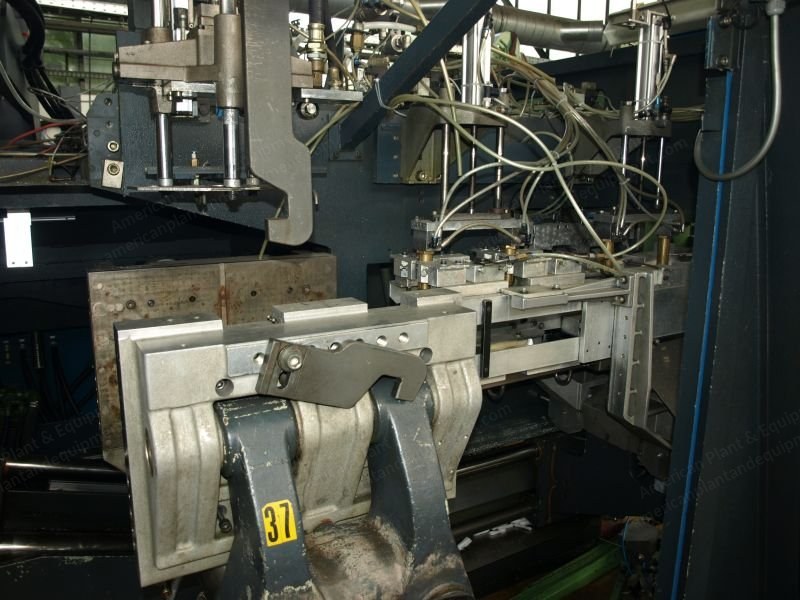 Bekum, BM 704D, 2000, Extrusion Blow Molder, Up to 15 Liter, 200 kN Closing Force