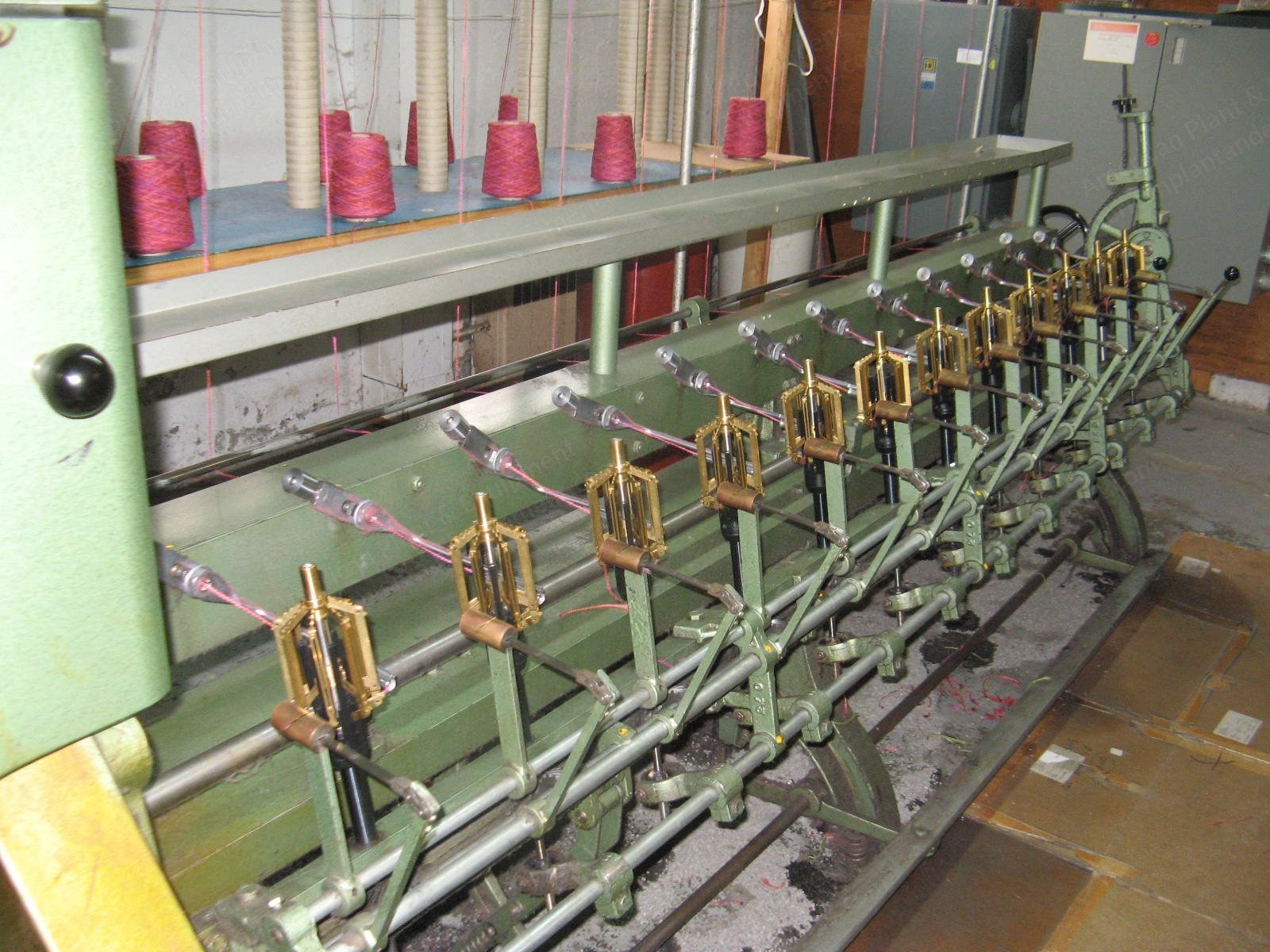 Spanish, U11, 1985, 12 Mandrels, Yarn Balling Machine