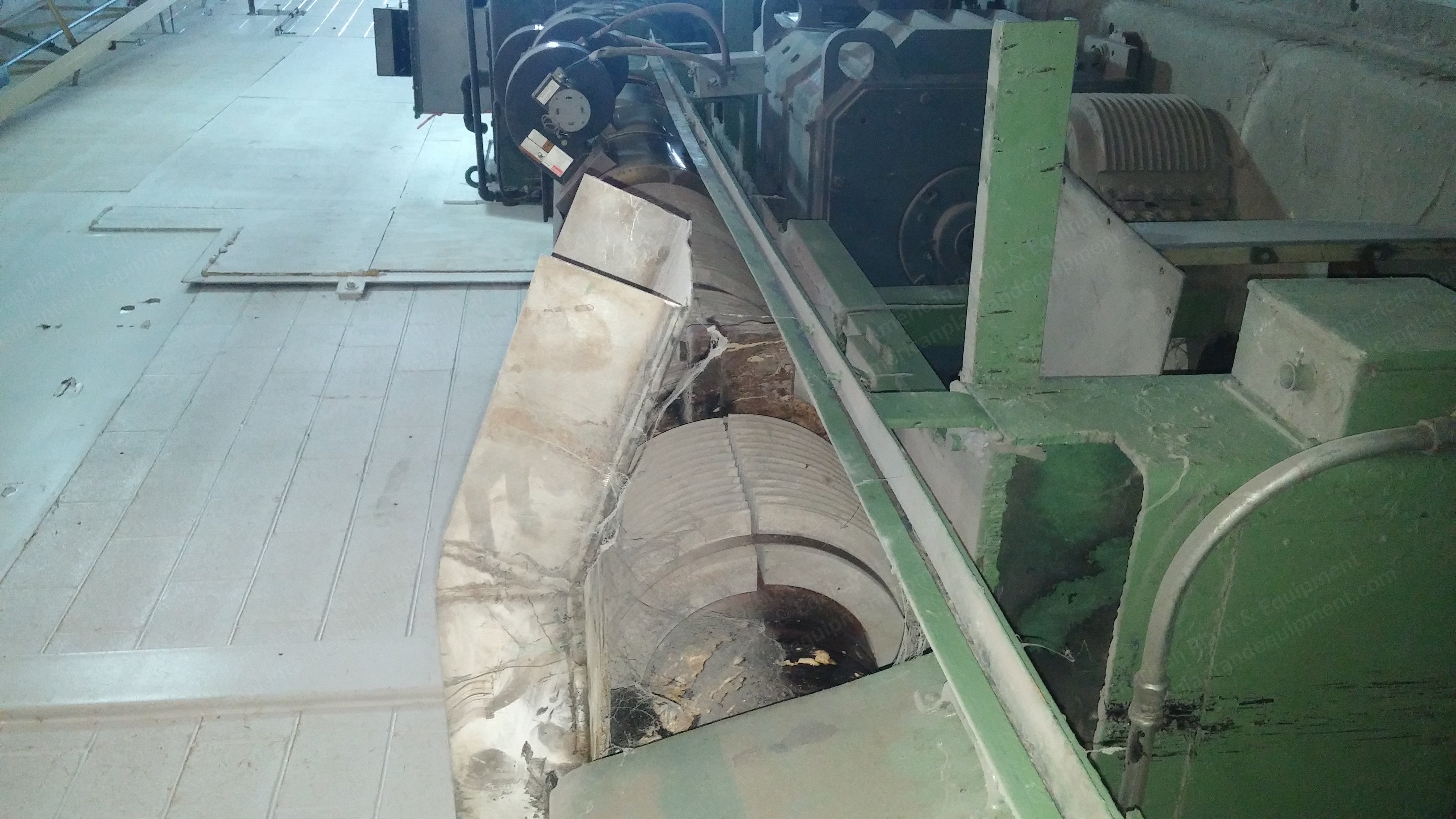 NRM Single Screw Extruder, 6" Screw, 300 HP, 32/1 L/D, 8" Screen Changer