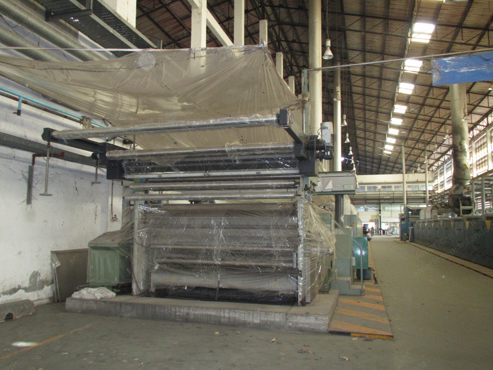 Monforts, Montex 888, 2001, 2400mm Working Width, 8 Chambers, Pin Chain, Thermo-Oil Heating