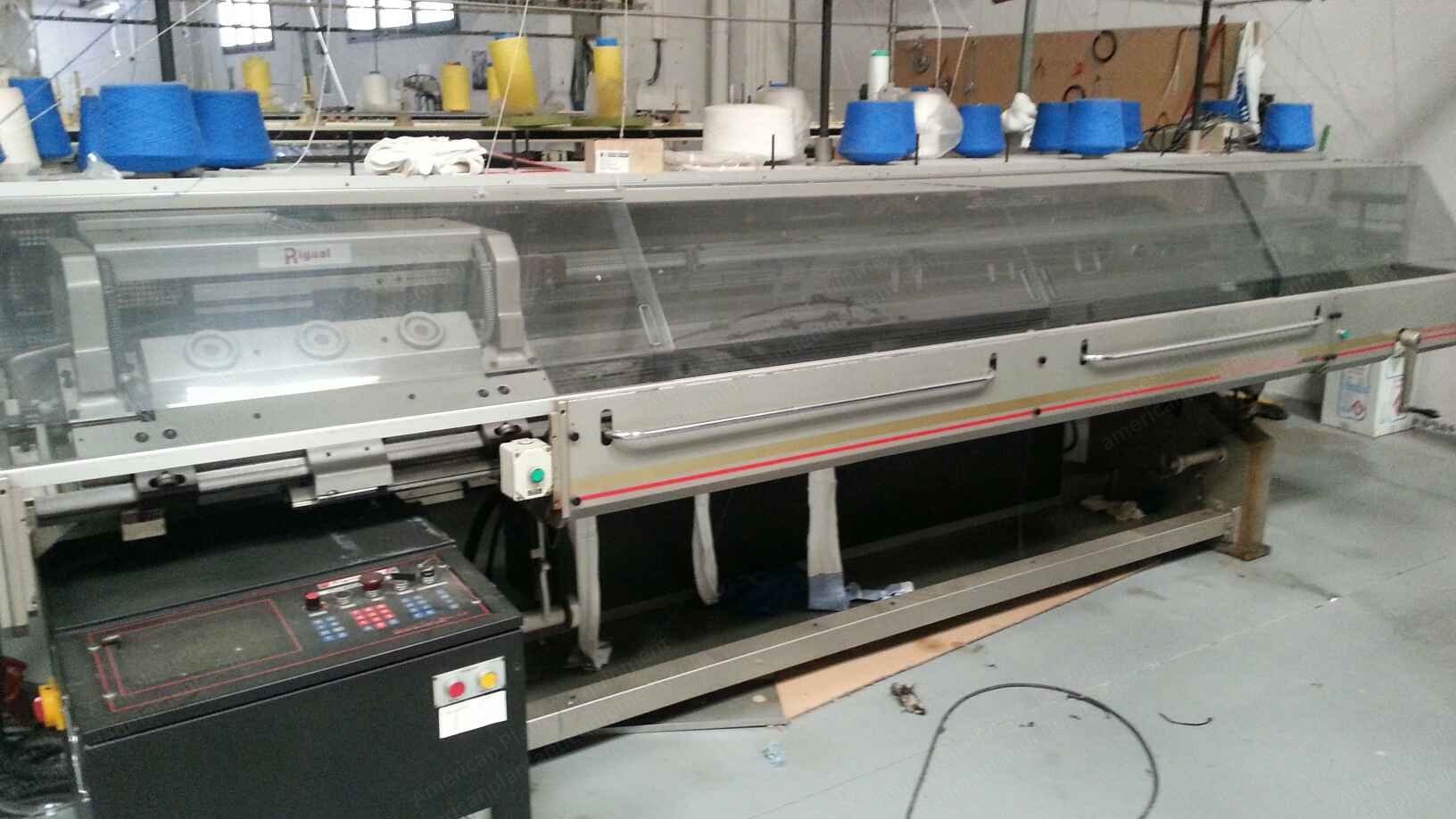Shima Seiki, 122 RT, Flat Knitting Machine, with Plate