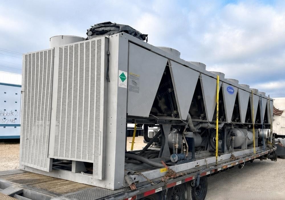 Carrier, 30XAB30064-0FSXM, 2019, Air-Cooled Screw Chiller, 300 Tons, R-134a
