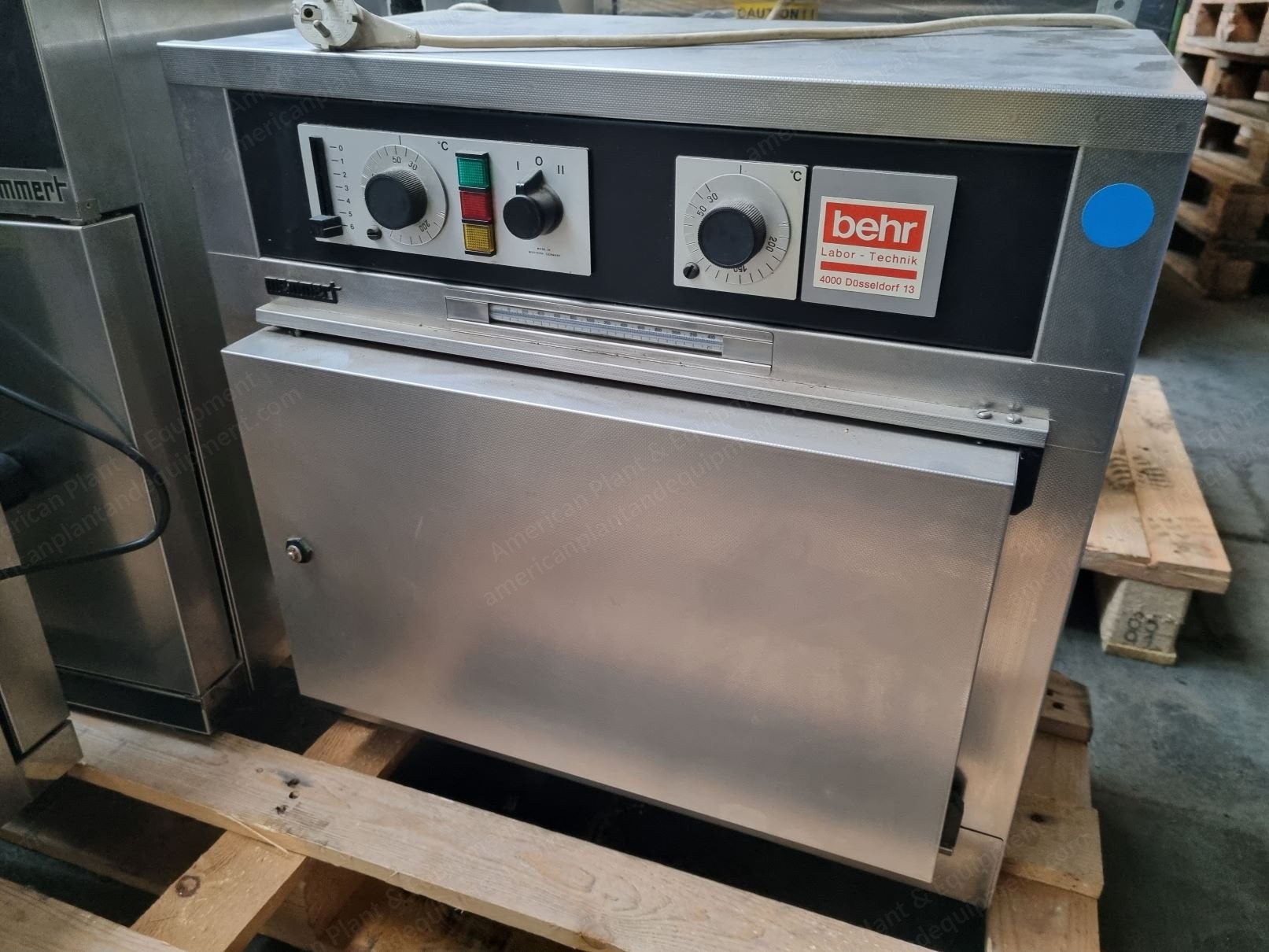 Behr, Dry Oven (Incubator), 40 x 25 cm