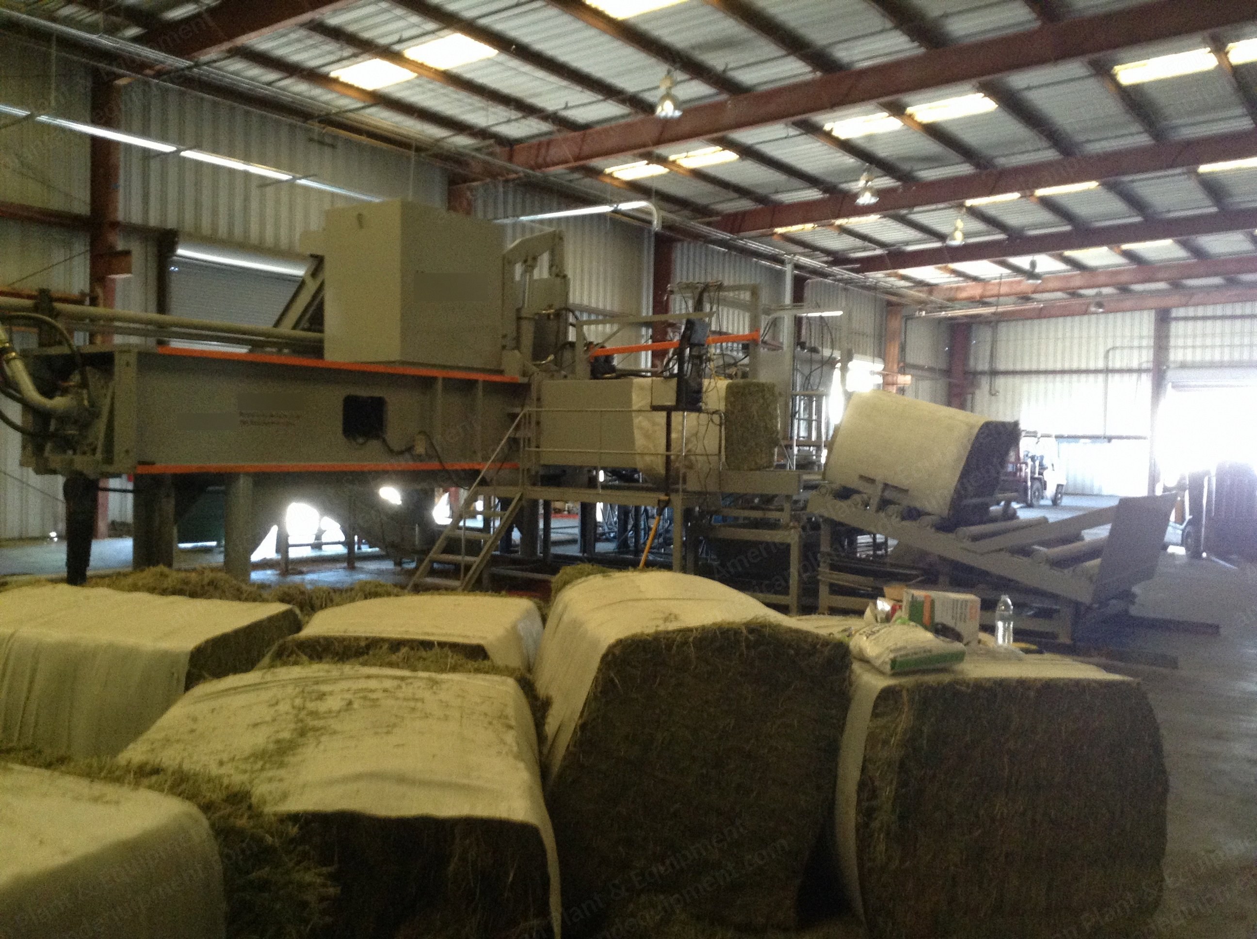 NovaStar, BB132 Hay Baler