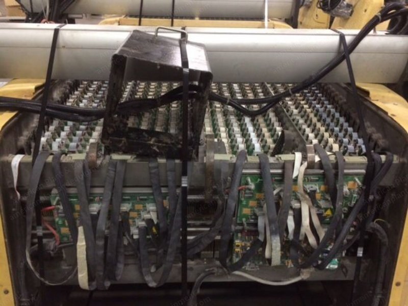 Staubli, CX880, 1996, 2688 Hooks Capacity, JC5 Controller