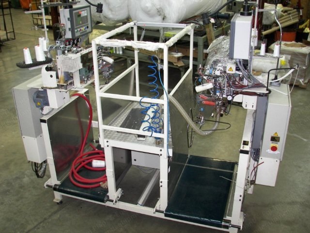 Texpa, QN 237 V 200, 1988, Fitted Sheet Sewing Machine, Capacity 1200-1300 Per Shift, 220V