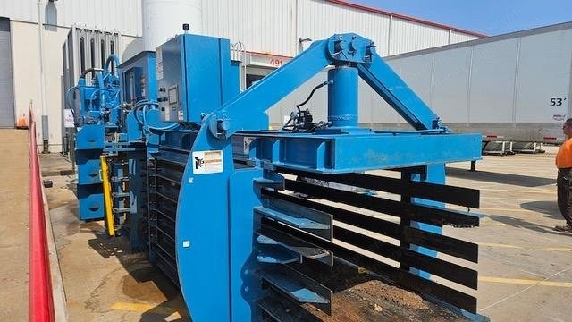 Marathon, EWC-15060, 2009, Auto-Tie Baler, 60" x 45" Hopper, 42" x 48" Bale Size