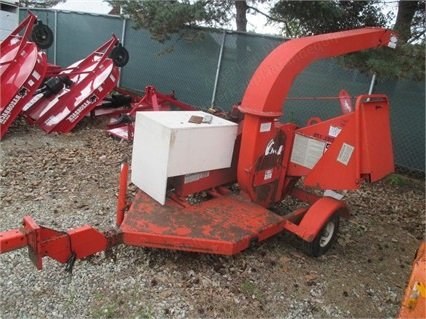 Morbark, 175 Busy Beaver, 6 Inch Hydraulic Feed Chipper, 2 Inch Ball Hitch