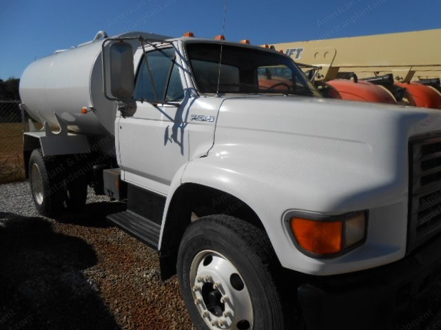 Ford, F800, 1998, 2500 Gallon, Cummins 6 Cylinder, 6 Speed