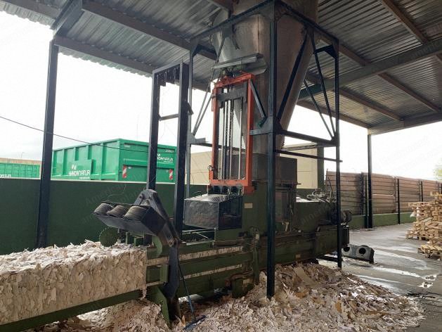 Jovisa, JS500VL/20, 2000, 20 TM Press Load, 550x800mm Bale Dimension, 2.3 TM/H Capacity