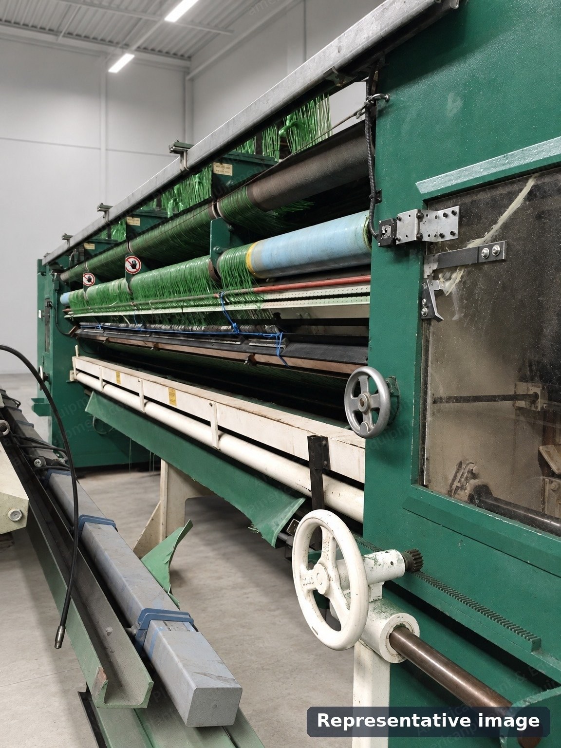 Tuftco, 2002, Broadloom Tufting Machine, 1/8 in Gauge, Cut Pile, 4 m Width, Servo Feeds, SSNB