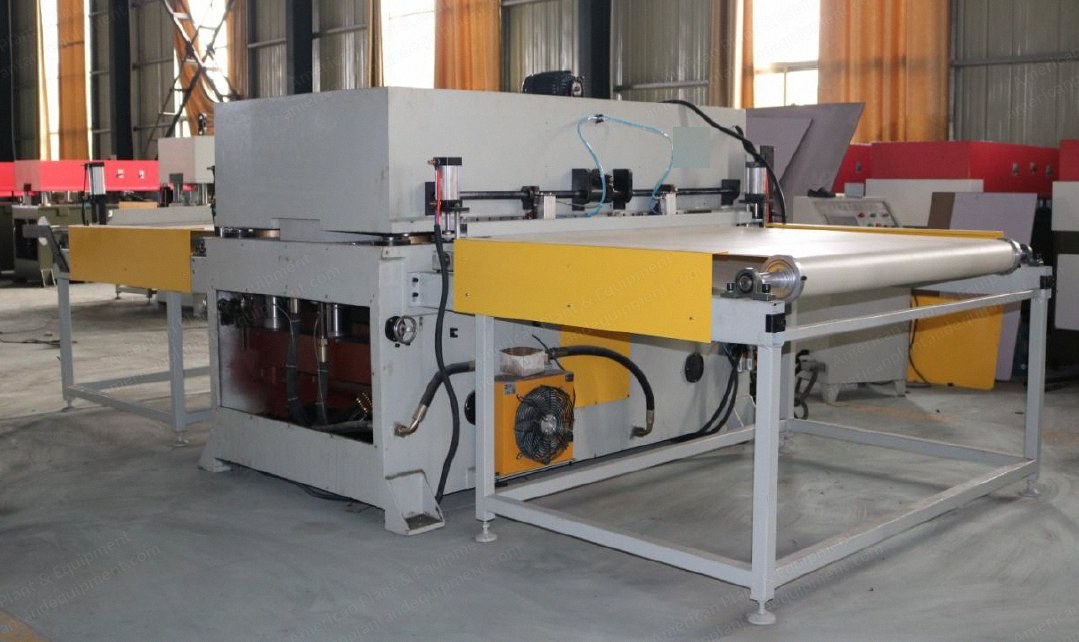 NovaStar, DT178, 40 Ton Capacity, 1600x600mm Worktable, Conveyor Feed Clicker Press