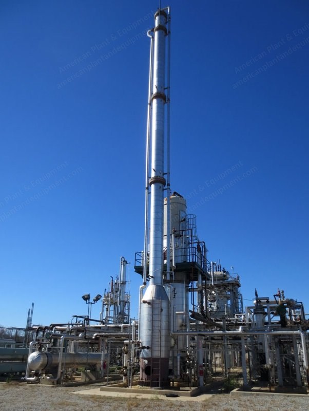 Koch Glitsch, Packed Column Absorber, 2009, 5 ft Bottom Diameter, 2 ft 4 in Top Diameter, 87 ft Tall, 304SS/CS