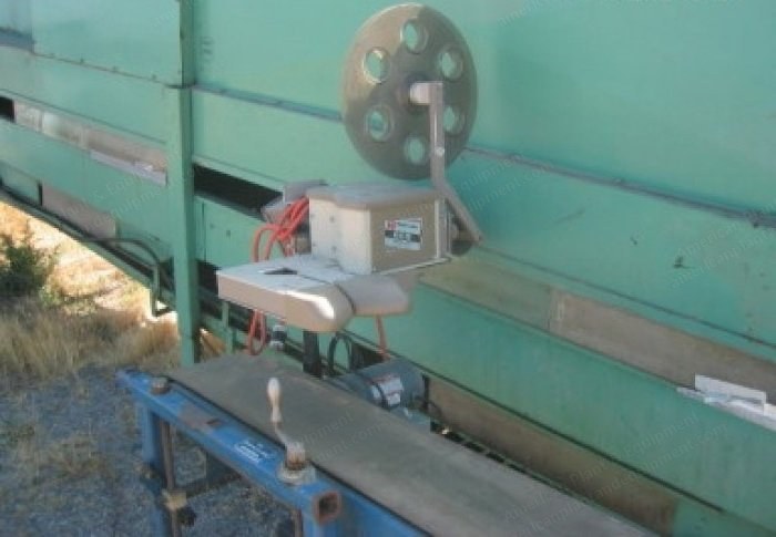 Quik-Lok, 865, 1994, Bag Closer, 115V, 1-Phase, Mounted on Filper Conveyor
