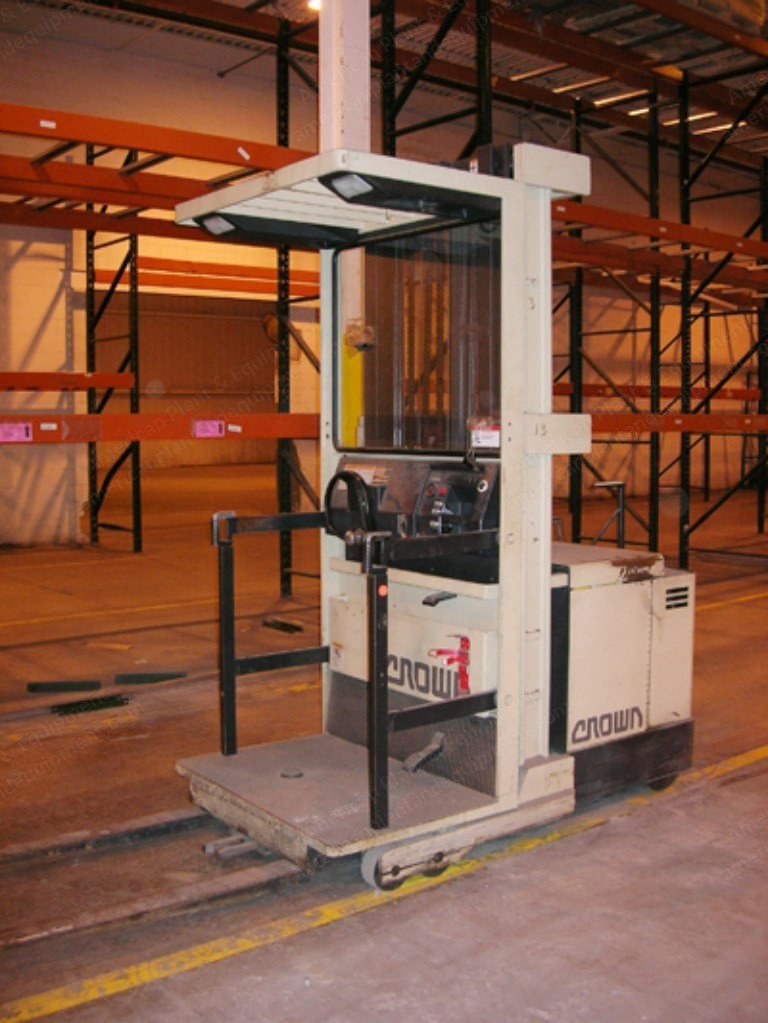 Raymond, Crown, Yale, Order Pickers, 2100 to 3000 lbs Capacity, 24V