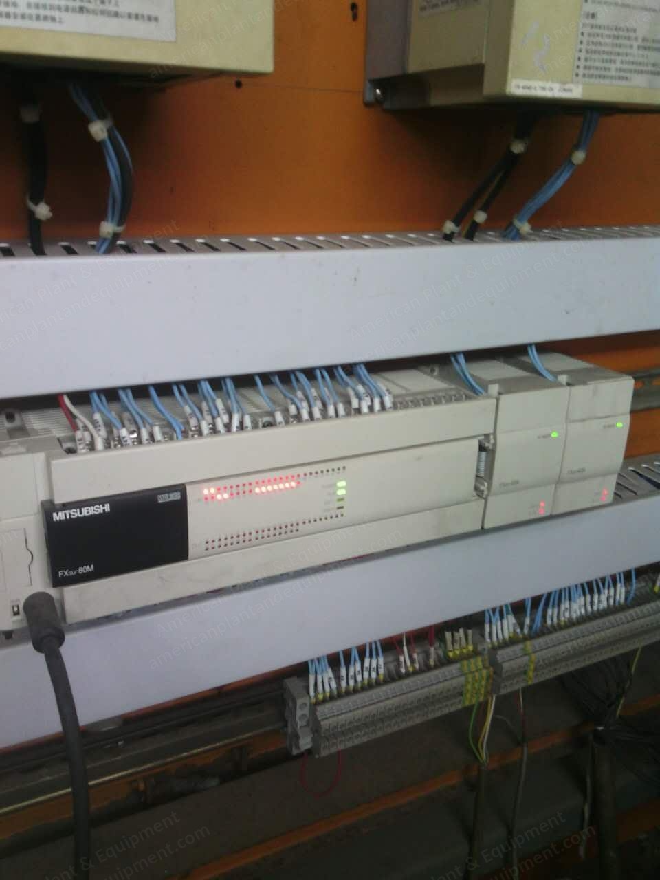 Monforts, 2003, 2600mm Width, 8 Chambers, Oil Heated, Pin Chain, Mahlo Weft Straightener