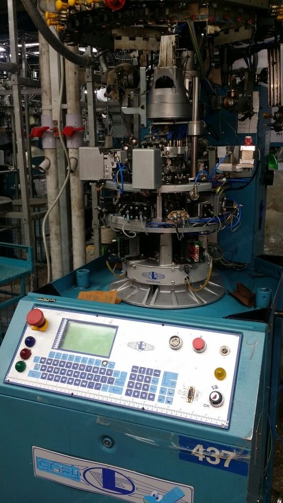 Lonati, FL-54, 2004, 4" Cylinder, 108 Needles, Circular Knitting Machine
