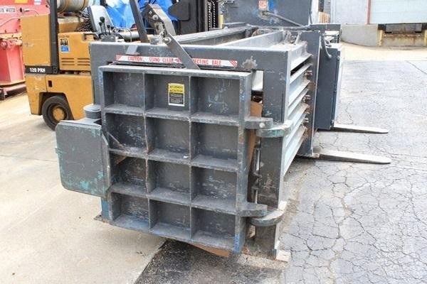 Maren, 72 Series, Manual Tie Baler, 20 HP, 30" x 36" x 60" Bale Size