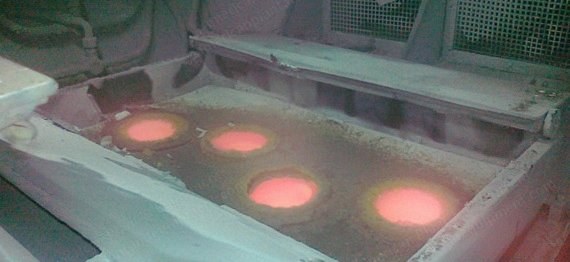 NovaStar, CN103, Induction Heating Metallizer, 840mm Working Width, 1400x1400mm Chamber, 160kW