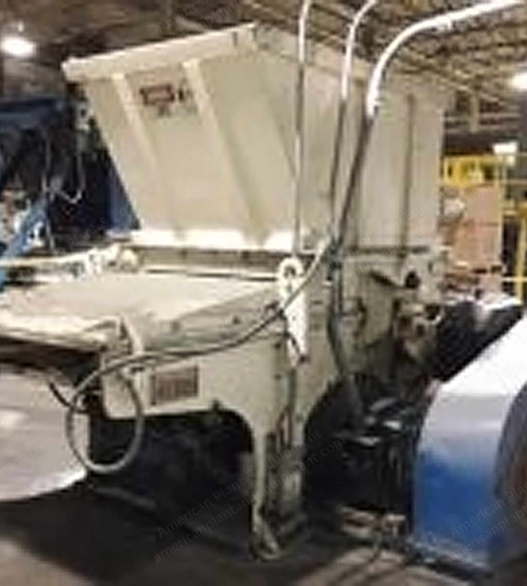 Vecoplan, RG52/100 U, 2002, Single Shaft Shredder, 100 HP, 52" Cutting Chamber, 37 Cutters