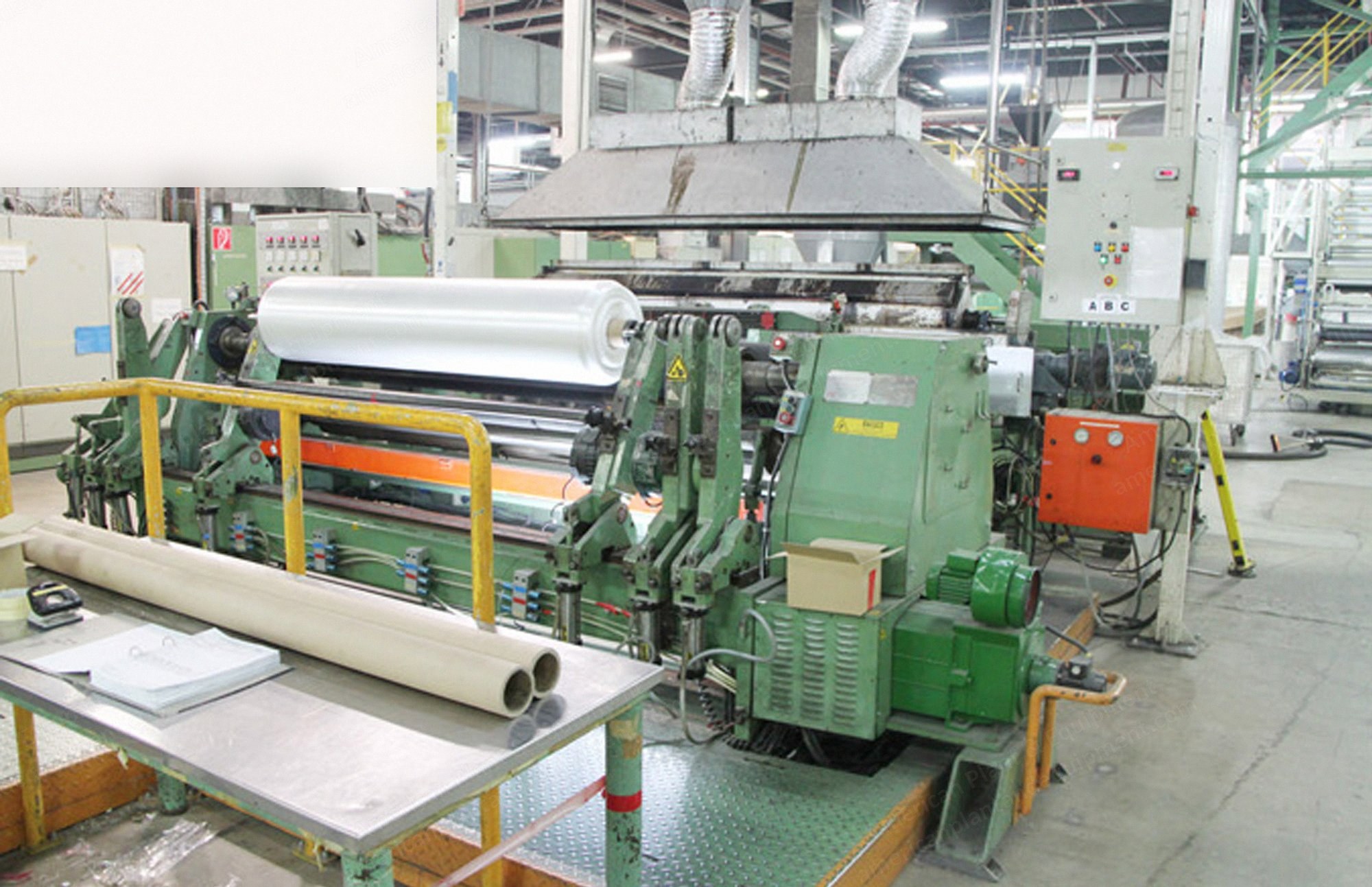 Dusenbery, 825, 1984, Slitter Rewinder, 2600mm Width, 1000mm Unwind, 800mm Rewind, 400 m/min