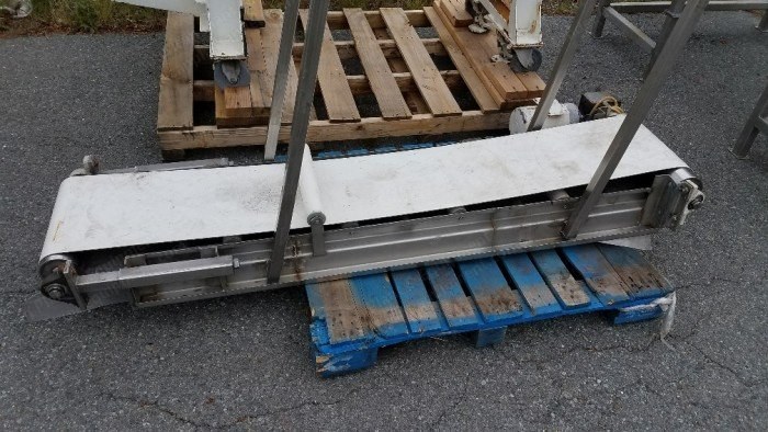 Stainless Steel Incline Belt Conveyor, 15" x 84", 5'6" Discharge Height