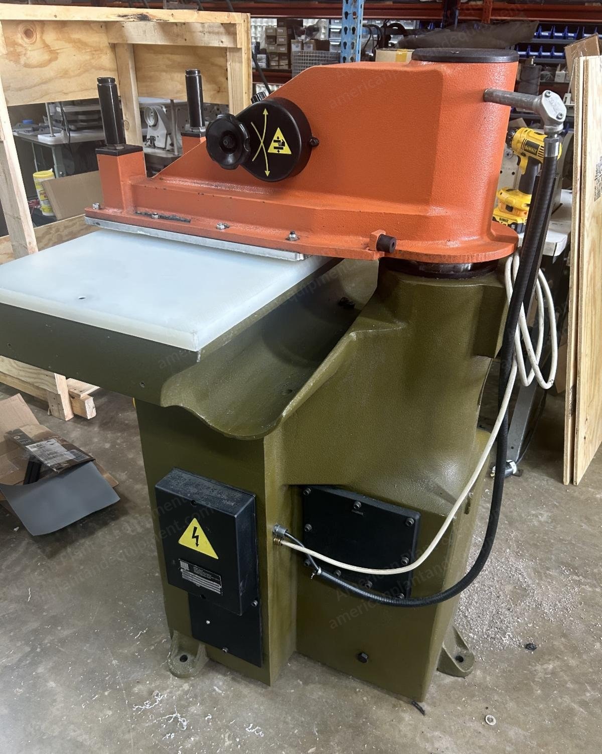 Atom, SE 15, Swing Arm Die Cutter, 15 Ton Capacity