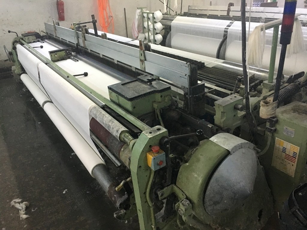 Sulzer, PU 153 MW 110 E10 D1 R, 153" Width, Single Color, Projectile Looms