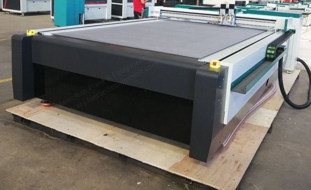 NovaStar, DN116, Oscillating Knife Cutting Machine, 2500x1600mm, Automatic Feeding Table
