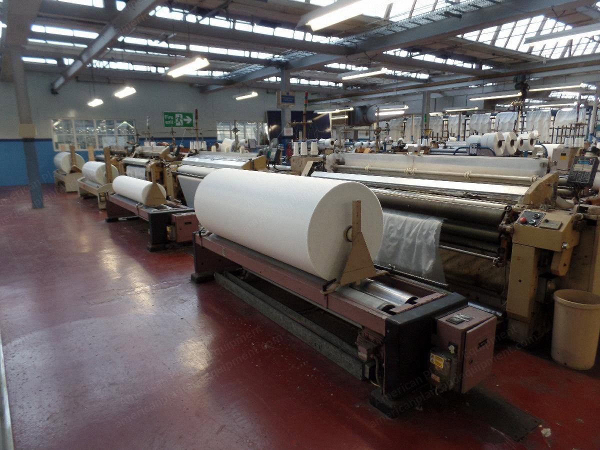 Tsudakoma, ZW315, 1994, Water Jet Taffeta Looms, Working Width 1700mm to 2100mm, 1 Feeder, 4 Frames
