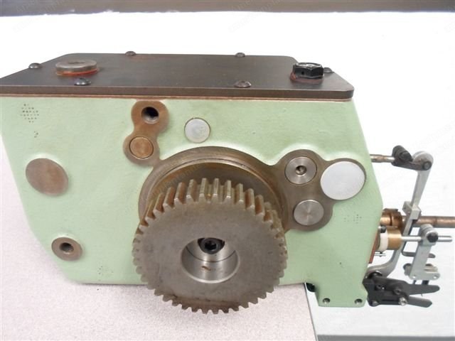 Sulzer, G6200, Side Tucking Motions, Left and Right Sets