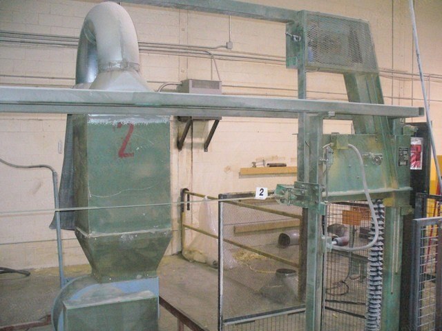 McNeil Femco, 4A6, Horizontal Foam Cutter, 2240x3180mm Table, 1270mm Max Height, 550V